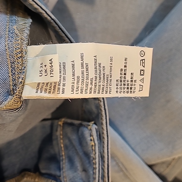 NWT FREE PEOPLE 'JUST FLOAT ON' FLARE JEANS - Picture 14 of 15